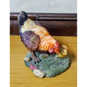 Vintage Hen and Chicks Figurine Resin Farmhouse Country Decor Chicken Sculpture